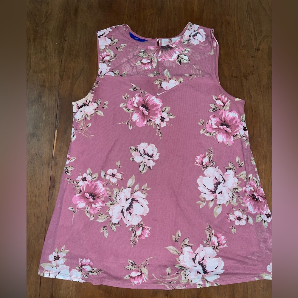 Pink tank top